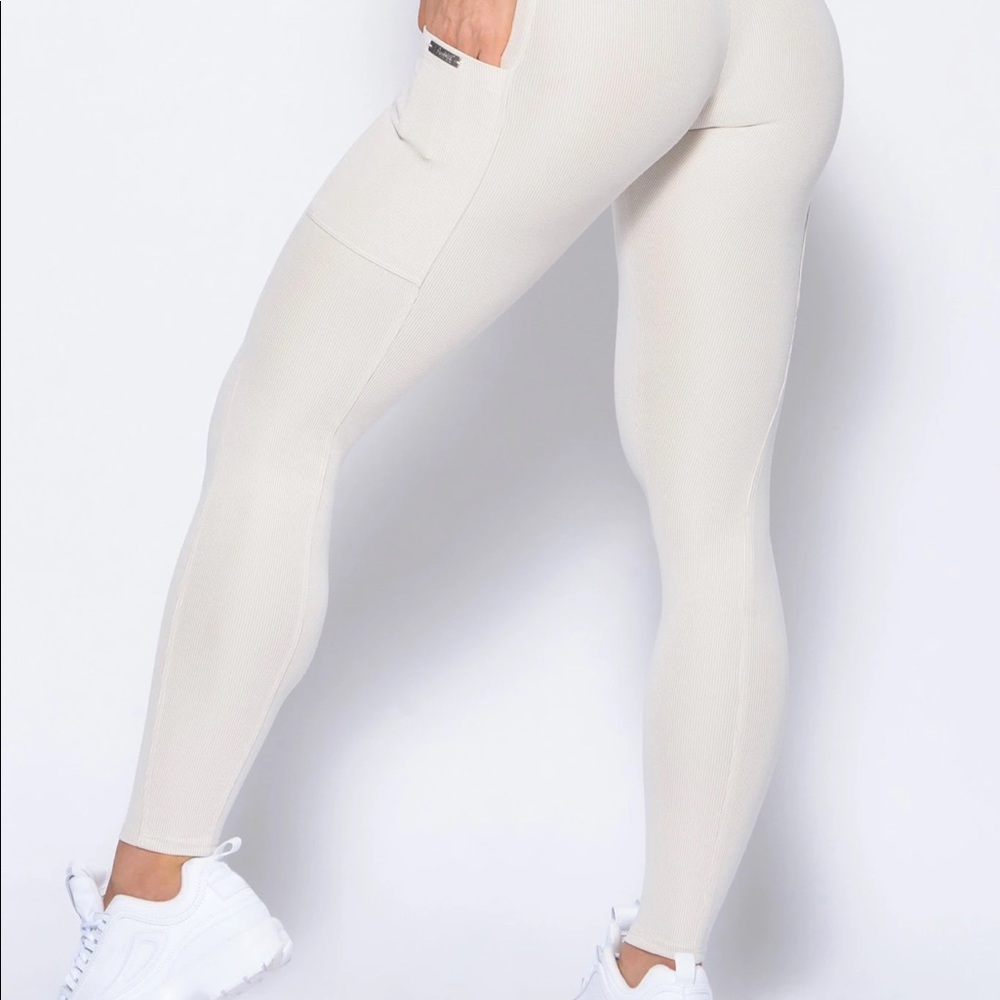 Bombshell Sportswear Leggings